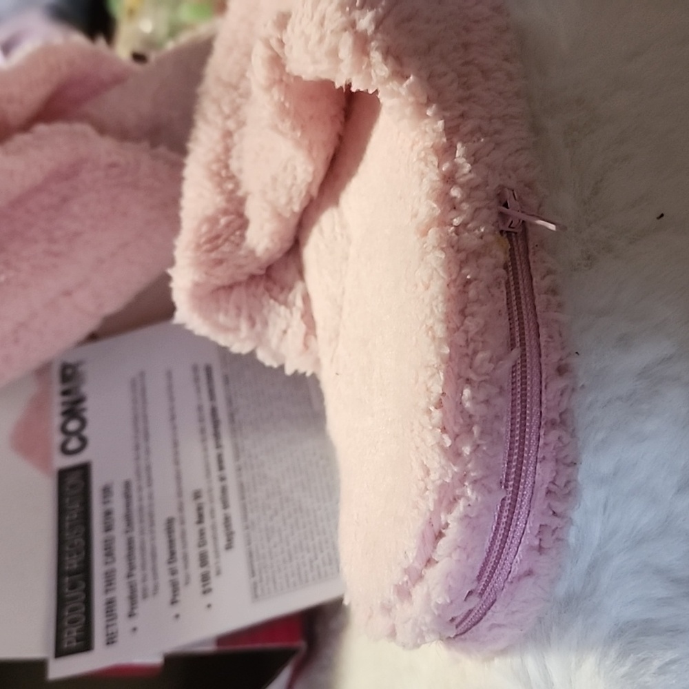 CONAIR PINK WOMEN'S MASSAGING SLIPPERS. - Picture 5 of 7